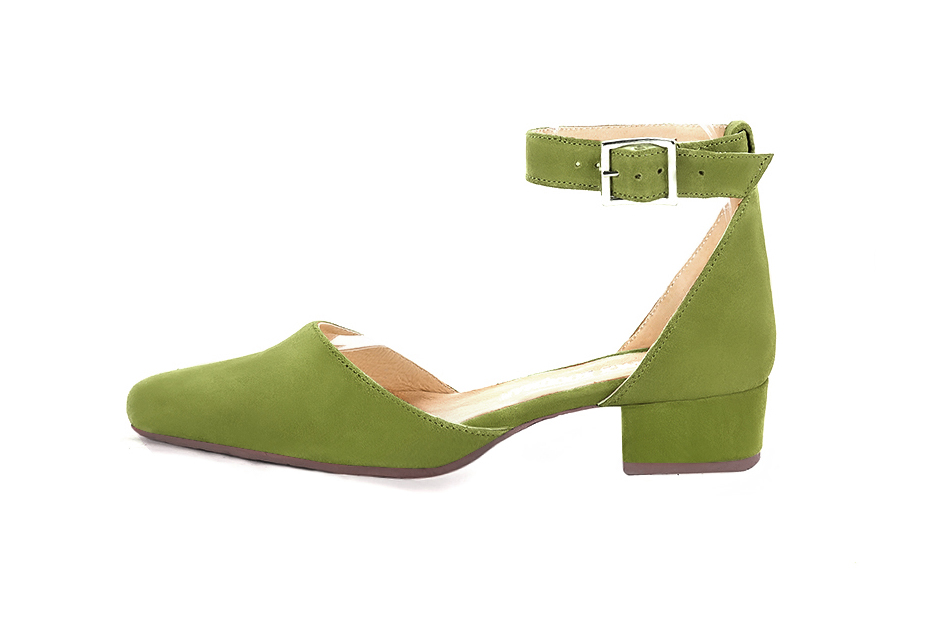 French elegance and refinement for these pistachio green dress open side shoes, with a strap around the ankle, 
                available in many subtle leather and colour combinations. Its high vamp and high bracelet will give you good support.
The flange will be adapted to the size of your ankle.
To personalize or not, according to your inspiration and your needs.  
                Matching clutches for parties, ceremonies and weddings.   
                You can customize these shoes to perfectly match your tastes or needs, and have a unique model.  
                Choice of leathers, colours, knots and heels. 
                Wide range of materials and shades carefully chosen.  
                Rich collection of flat, low, mid and high heels.  
                Small and large shoe sizes - Florence KOOIJMAN